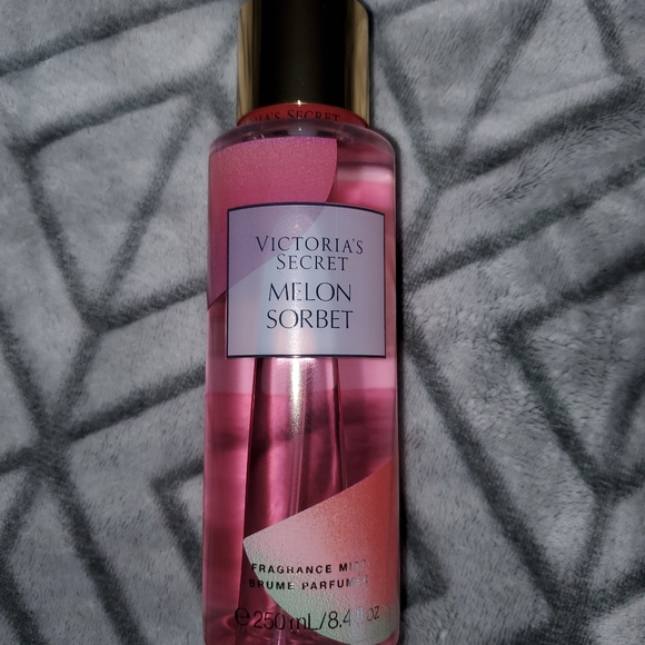 Victoria Secret Fragrance Mist - Picture 2 of 3